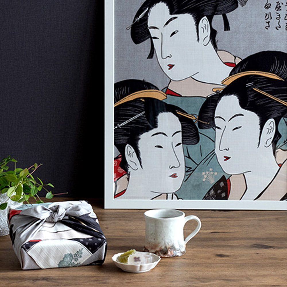 Kansei Sanbijin / Furoshiki  70x 70 cm (27″ x 27″) 100%organic cotton - Utamaro Ukiyoe, Made in Japan